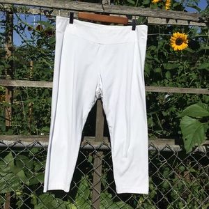 TIME AND TRU White Leggings 16-18 XL🔴